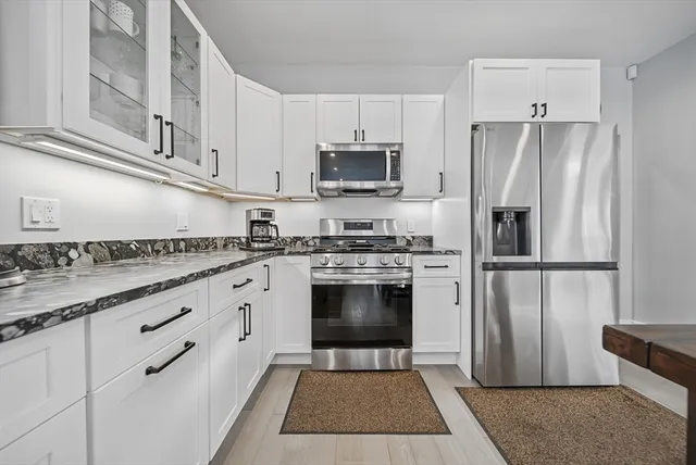 $999,500 | 86 Lynn Fells Parkway, Saugus, MA 01906