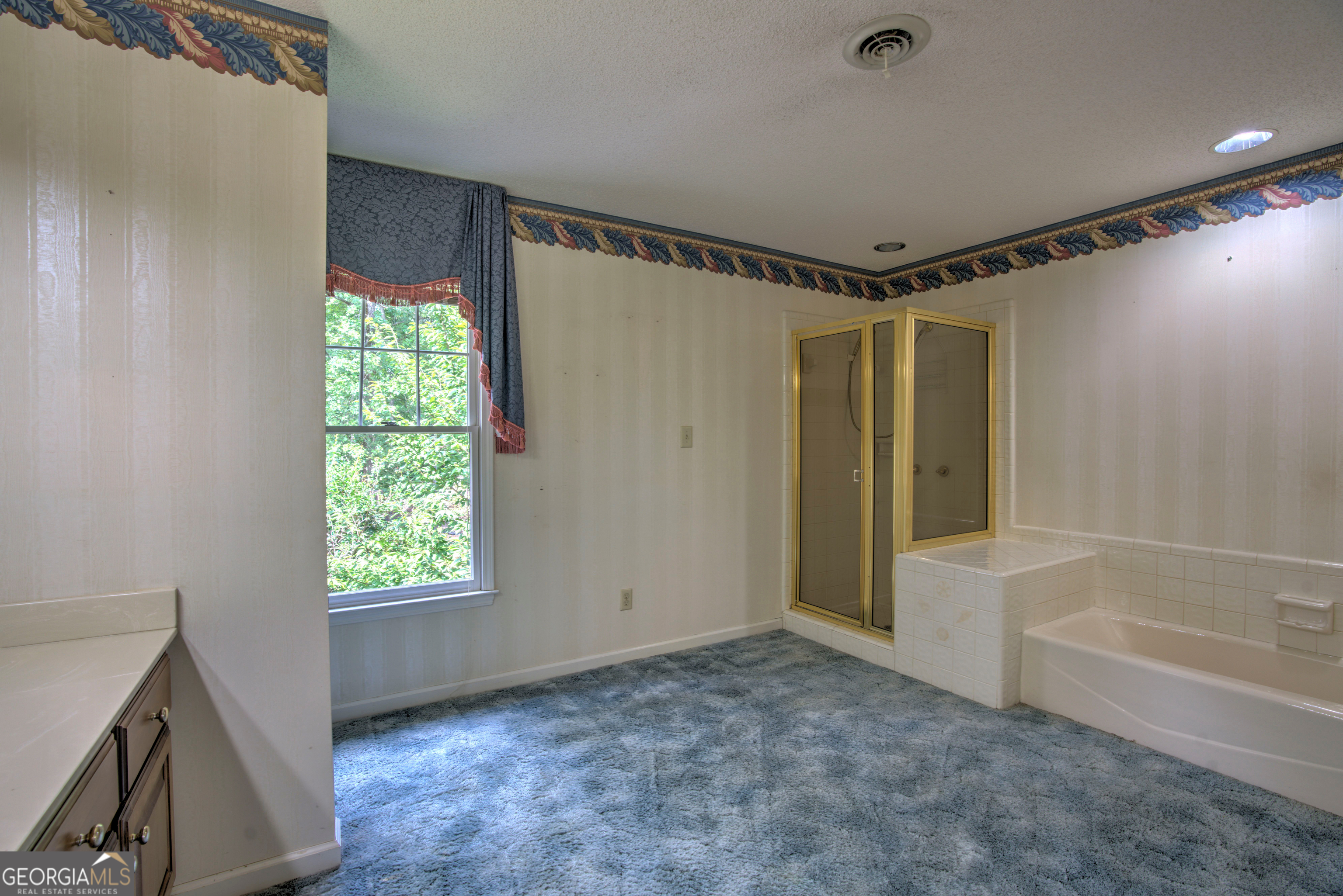 15 Ladonna Place Southwest Rome, GA 30165 - Photo 27 of 70 a view of an empty room with a window