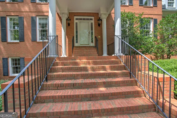 $750,000 | 15 Ladonna Place Southwest, Rome, GA 30165