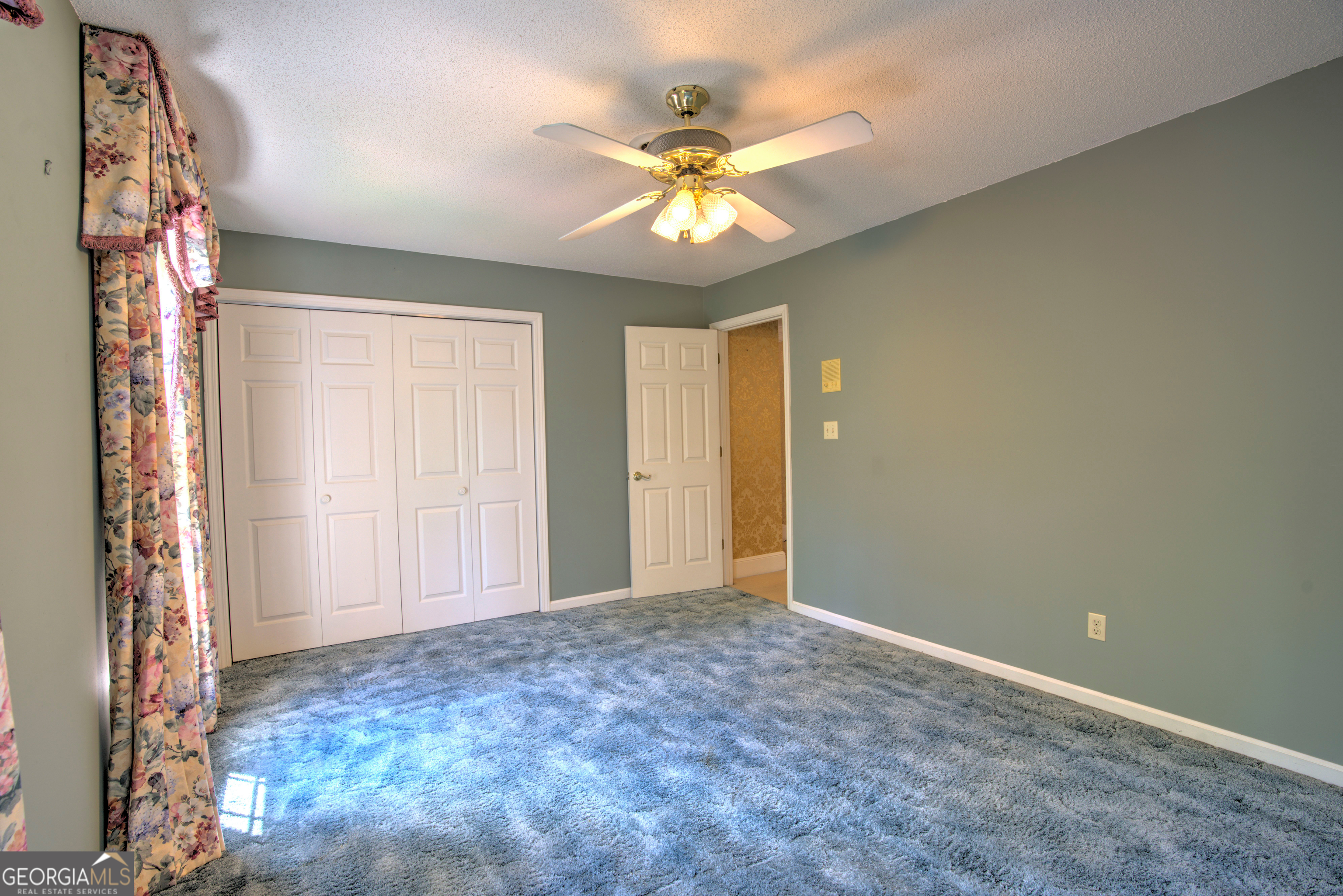 15 Ladonna Place Southwest Rome, GA 30165 - Photo 35 of 70 a view of an empty room with a window