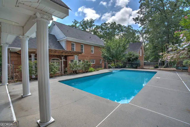 $750,000 | 15 Ladonna Place Southwest, Rome, GA 30165