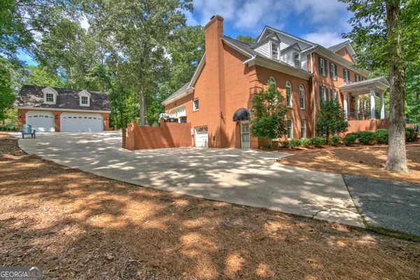 $750,000 | 15 Ladonna Place Southwest, Rome, GA 30165