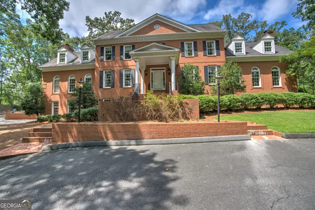 $750,000 | 15 Ladonna Place Southwest, Rome, GA 30165