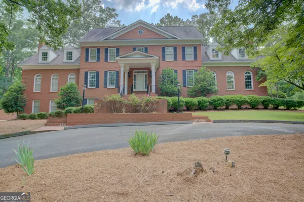 $750,000 | 15 Ladonna Place Southwest, Rome, GA 30165