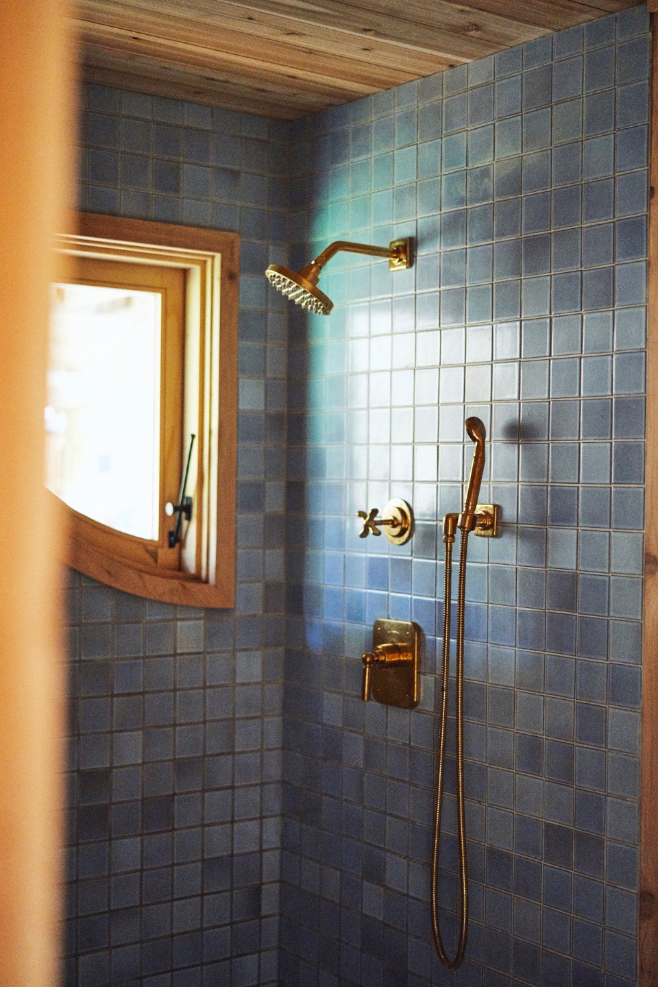 23 Neck Path East Hampton, NY 11937 - Photo 10 of 33 a bathroom with a shower