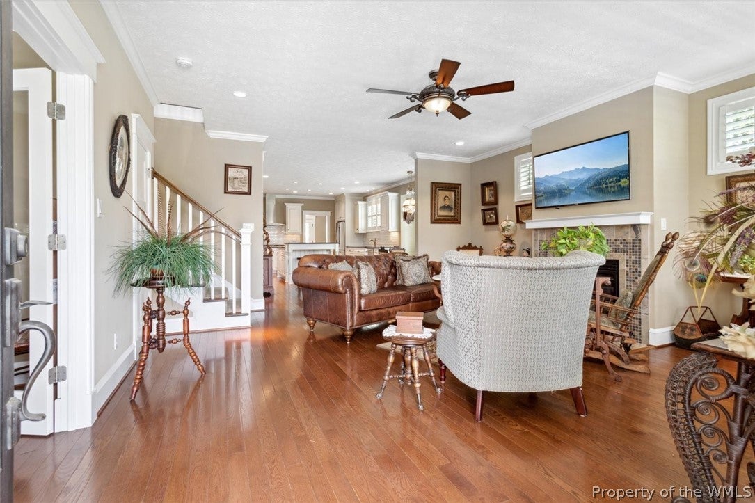 341 Syms Street Hampton, VA 23669 - Photo 6 of 46 Gallery Image 6