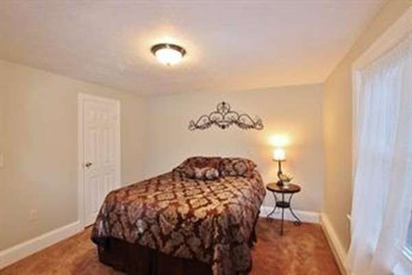 401 Wrentham Road Bellingham, MA 02019 - Photo 6 of 10 Gallery Image 6