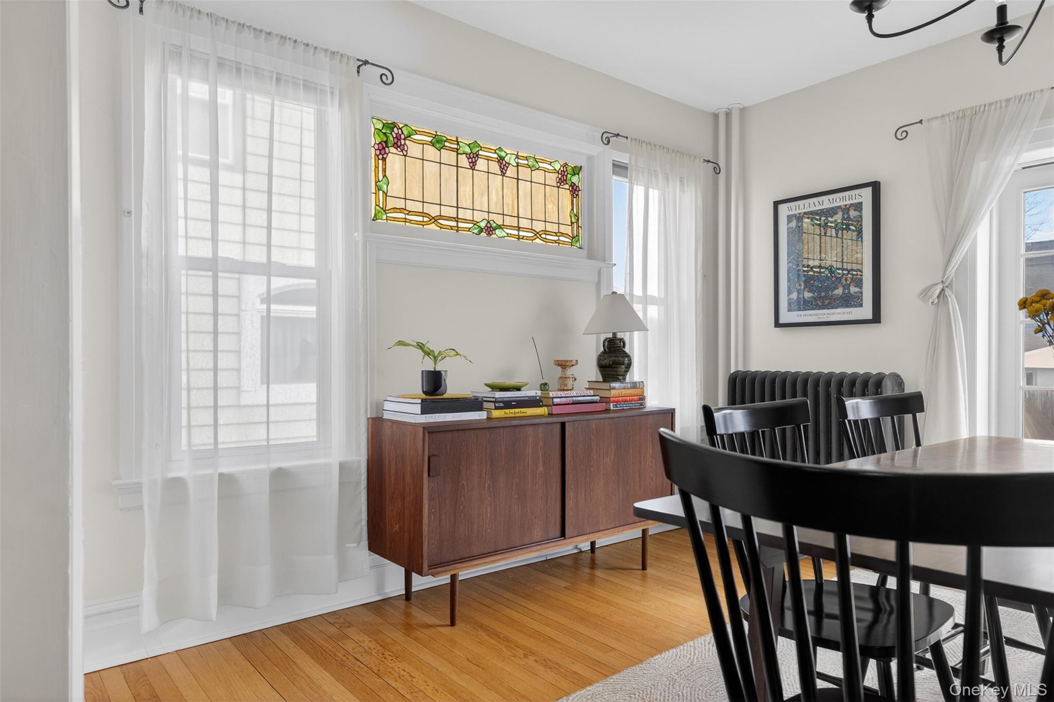 4 Spaulding Place Ossining, NY 10562 - Photo 11 of 43 a dining room with furniture and window