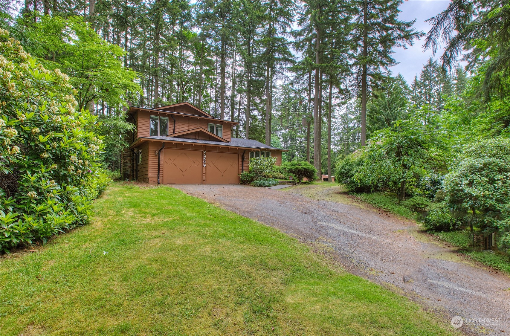 22509 45th Avenue Southeast Bothell, WA 98021 - Photo 2 of 31 a view of a backyard