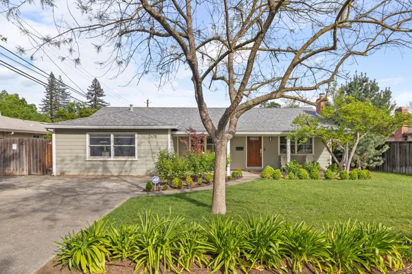 $889,000 | 2628 Greenwood Avenue, Sacramento, CA 95821