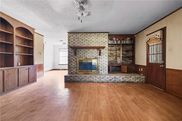 $200,000 | 804 Sweetbriar Drive, Alexandria, LA 71303