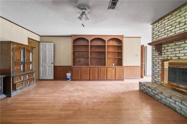 $200,000 | 804 Sweetbriar Drive, Alexandria, LA 71303