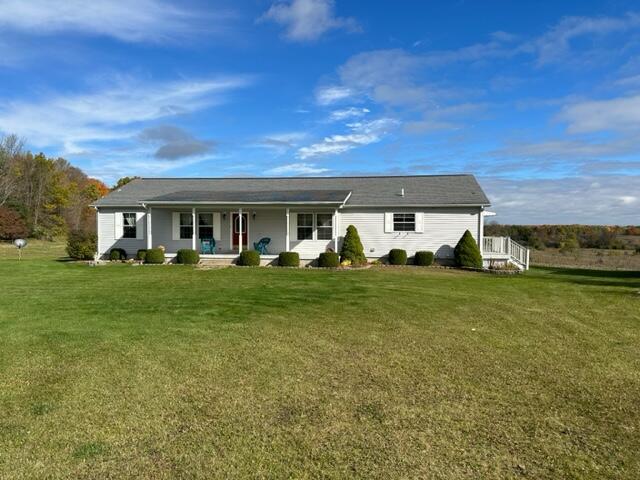 17428 21 Mile Road Big Rapids, MI 49307 - Photo 2 of 41 IMG_5528