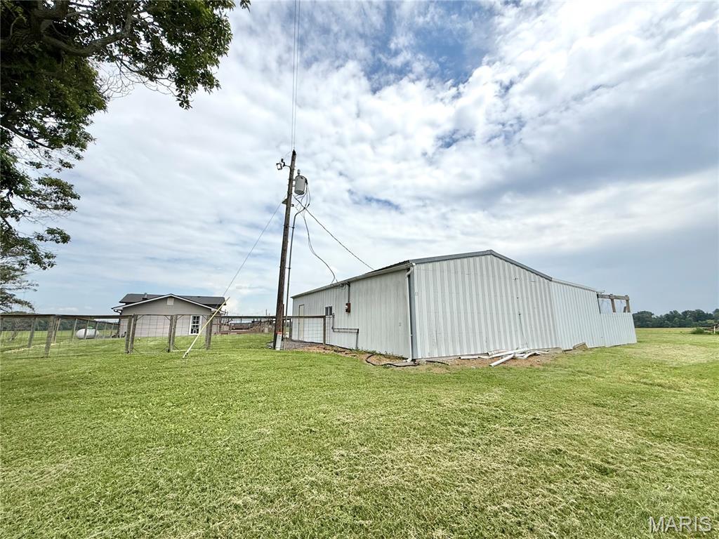8757 Highway 50 Lebanon, IL 62254 - Photo 11 of 82
