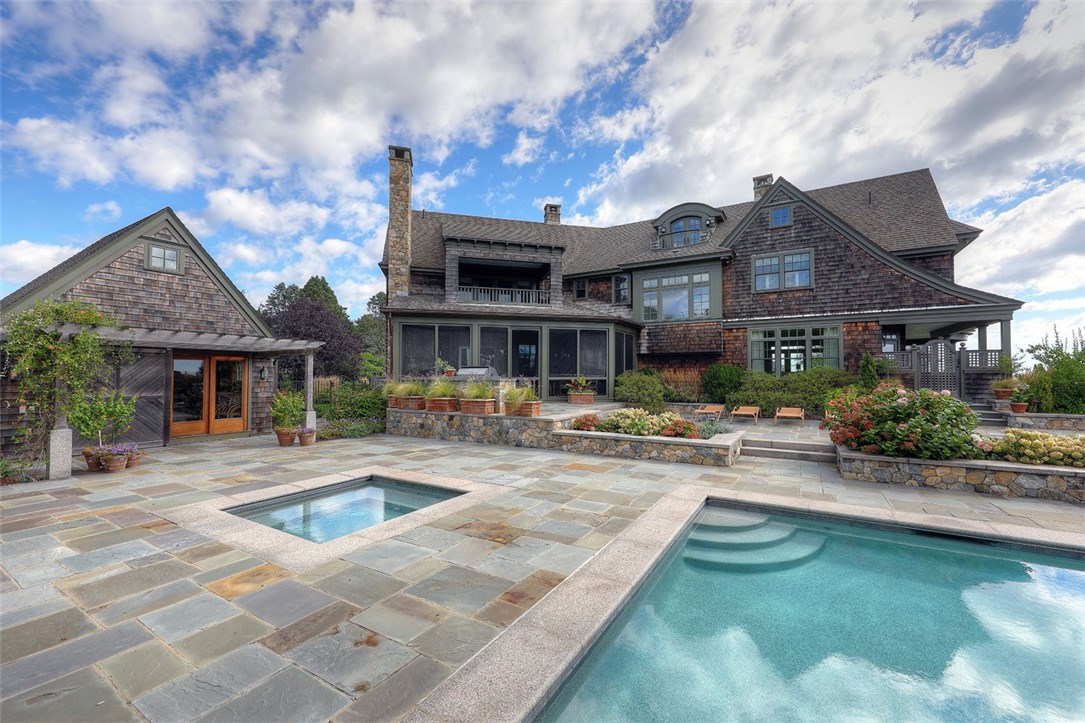 93 Wagner Road Westerly, RI 02891 - Photo 22 of 50