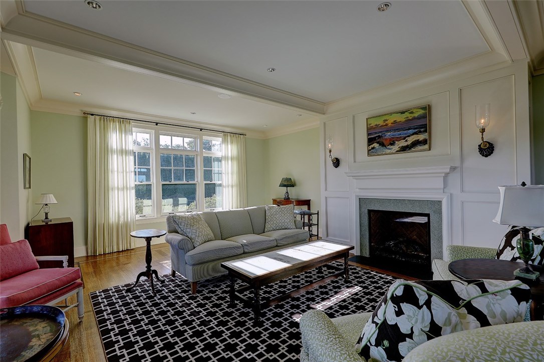 93 Wagner Road Westerly, RI 02891 - Photo 7 of 50