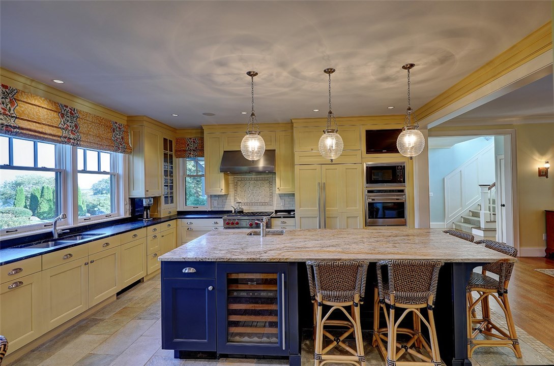 93 Wagner Road Westerly, RI 02891 - Photo 8 of 50