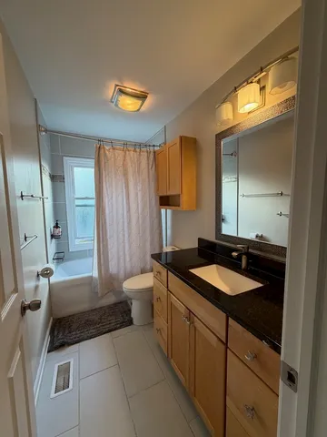 $3,950 | 14 Newtown Drive, Buffalo Grove, IL 60089