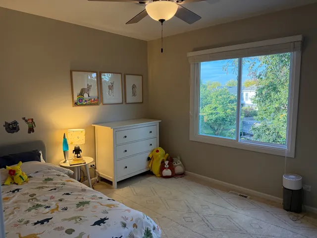 $3,950 | 14 Newtown Drive, Buffalo Grove, IL 60089