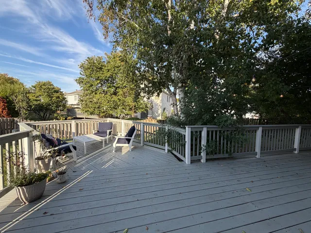 $3,950 | 14 Newtown Drive, Buffalo Grove, IL 60089