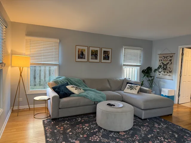 $3,950 | 14 Newtown Drive, Buffalo Grove, IL 60089