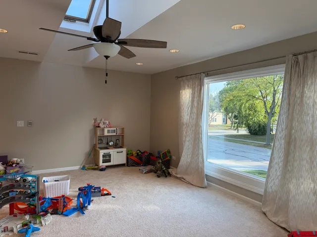 $3,950 | 14 Newtown Drive, Buffalo Grove, IL 60089