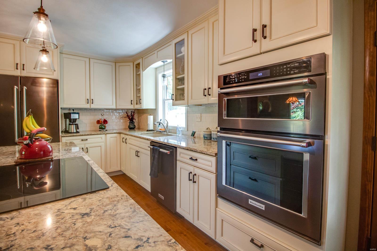 915 Reservoir Road Staunton, IL 62088 - Photo 19 of 64