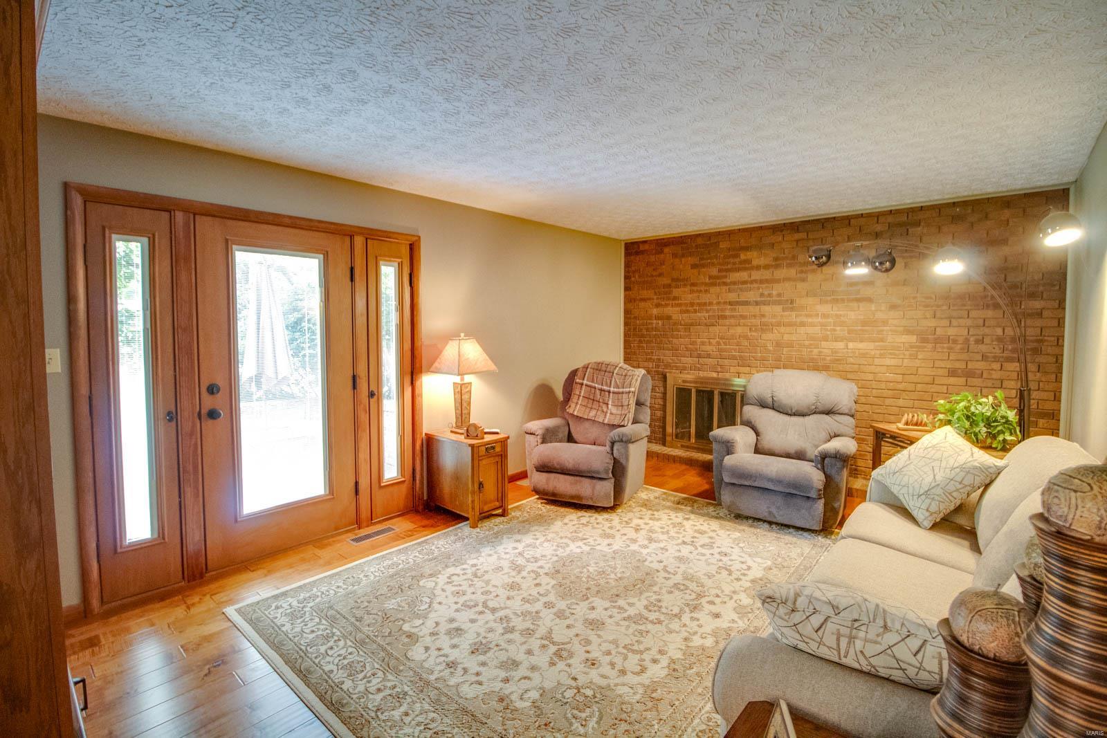 915 Reservoir Road Staunton, IL 62088 - Photo 23 of 64
