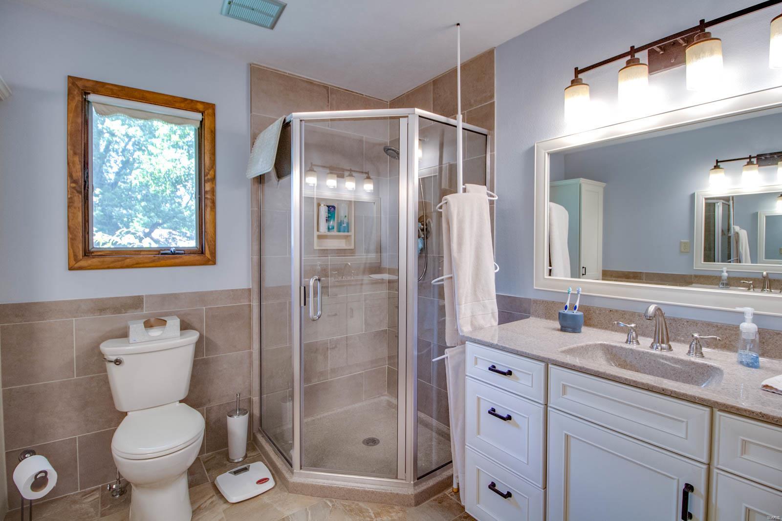 915 Reservoir Road Staunton, IL 62088 - Photo 41 of 64