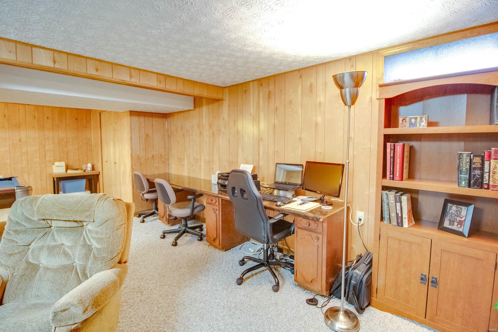 915 Reservoir Road Staunton, IL 62088 - Photo 49 of 64