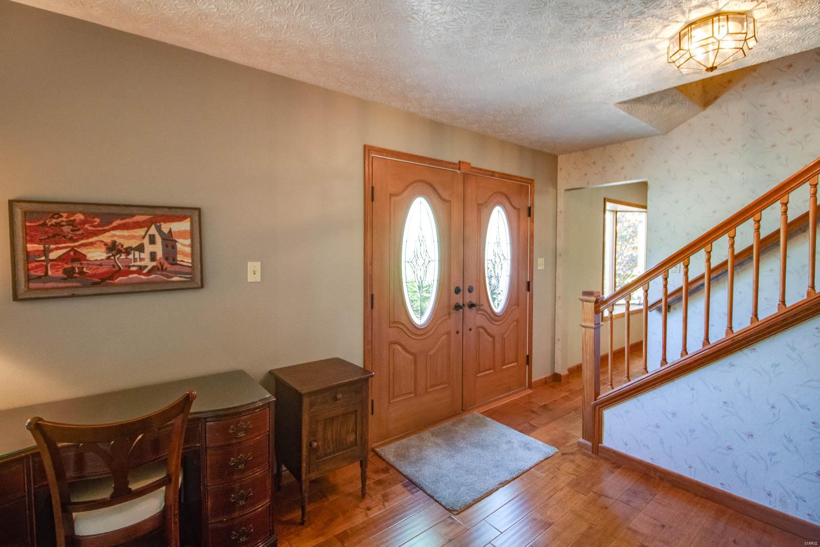 915 Reservoir Road Staunton, IL 62088 - Photo 8 of 64