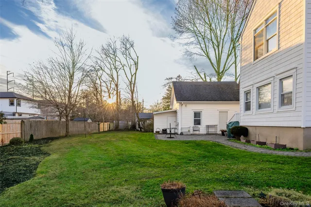 $749,000 | 64 Smith Street, Greenlawn, NY 11740