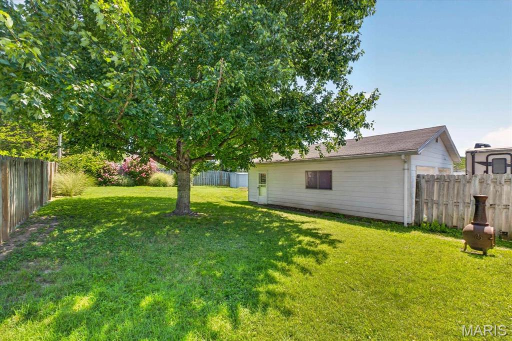 608 South Rapp Avenue Columbia, IL 62236 - Photo 23 of 34