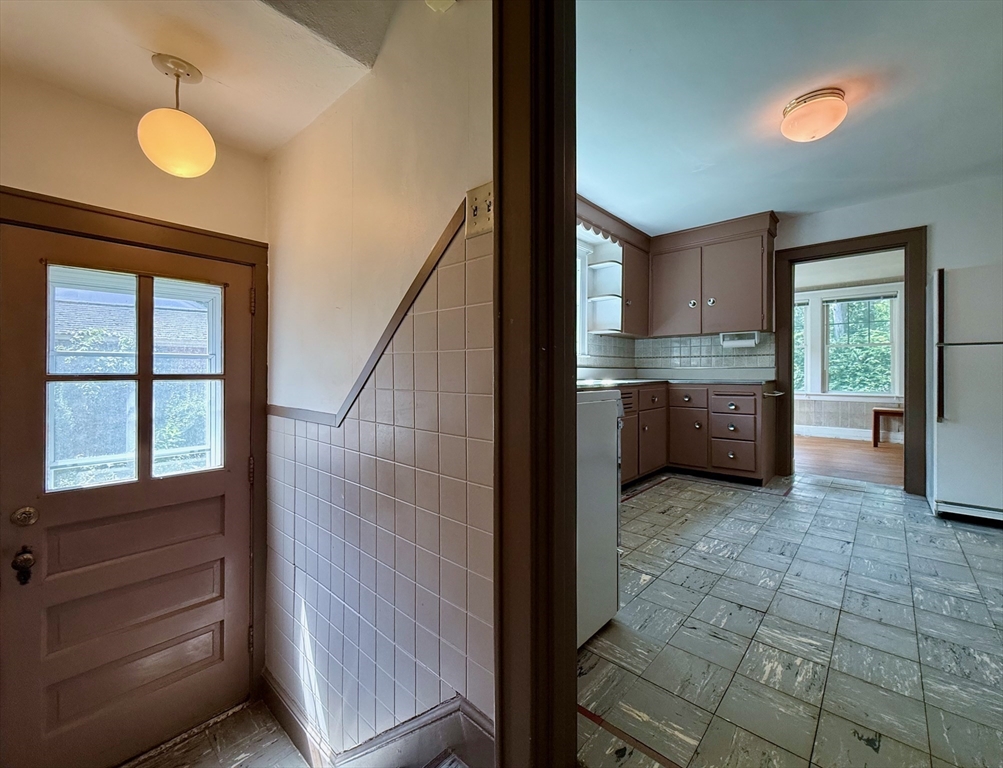 39 Hillside Road Northampton, MA 01060 - Photo 11 of 39 Gallery Image 11