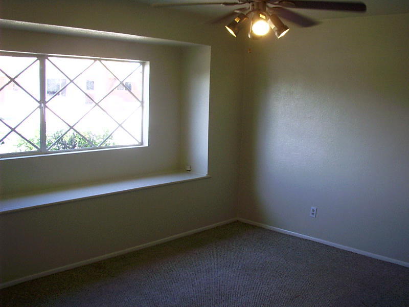 3525 West Lawrence Road Phoenix, AZ 85019 - Photo 3 of 12 3525