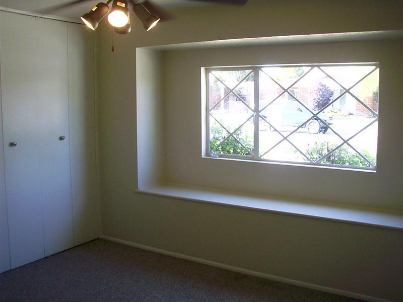 3525 West Lawrence Road Phoenix, AZ 85019 - Photo 4 of 12 3525