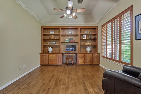 $925,000 | 46 North Copperknoll Circle, The Woodlands, TX 77381