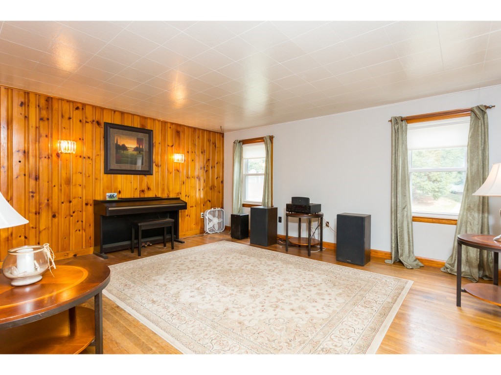 21 Howe Street Rochester, NH 03867 - Photo 11 of 30