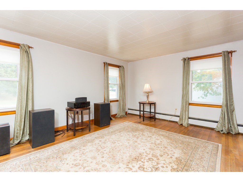 21 Howe Street Rochester, NH 03867 - Photo 13 of 30