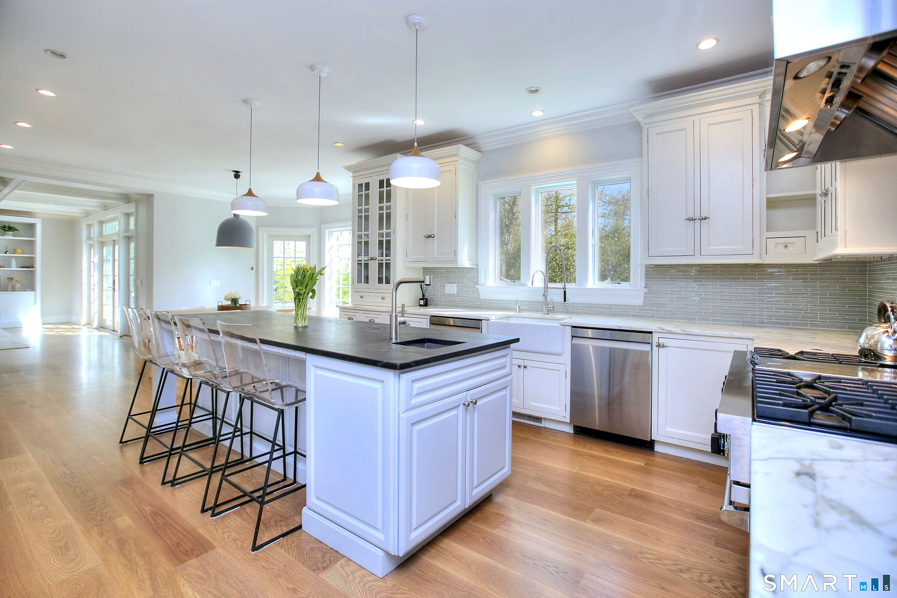 46 Burr Farms Road Westport, CT 06880 - Photo 13 of 36
