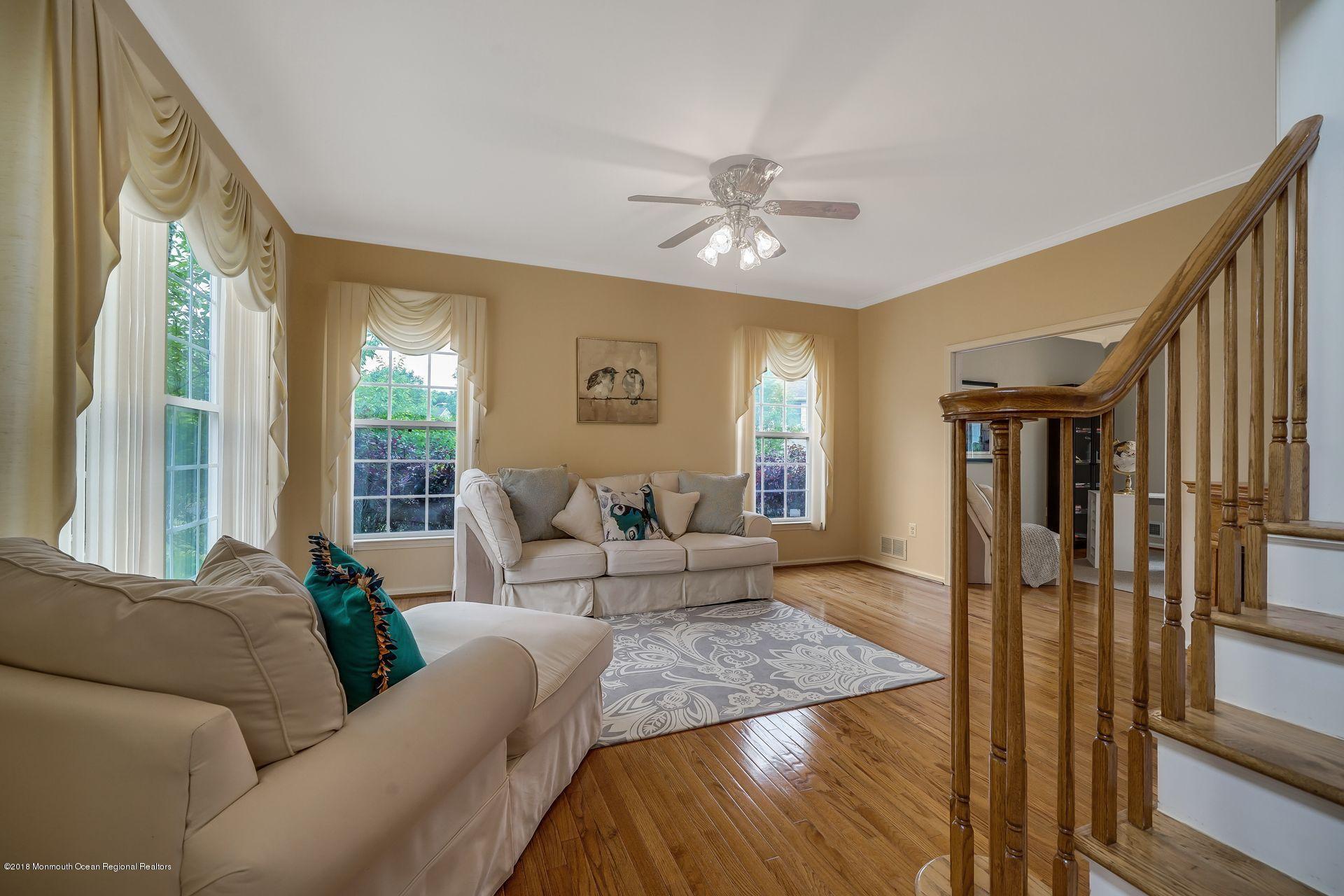 251 Pin Oak Road Freehold, NJ 07728 - Photo 19 of 51 43