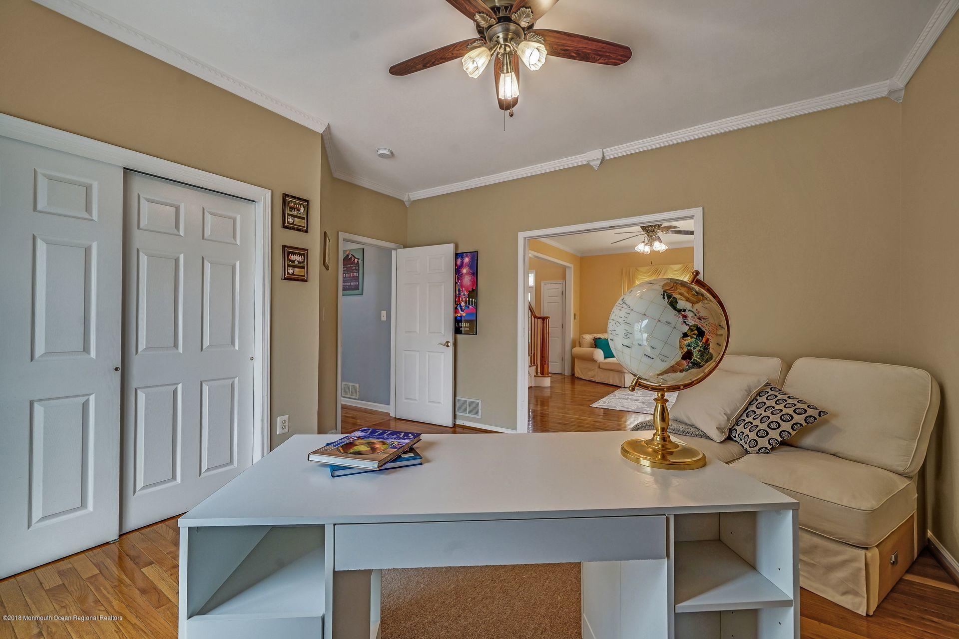 251 Pin Oak Road Freehold, NJ 07728 - Photo 23 of 51 47
