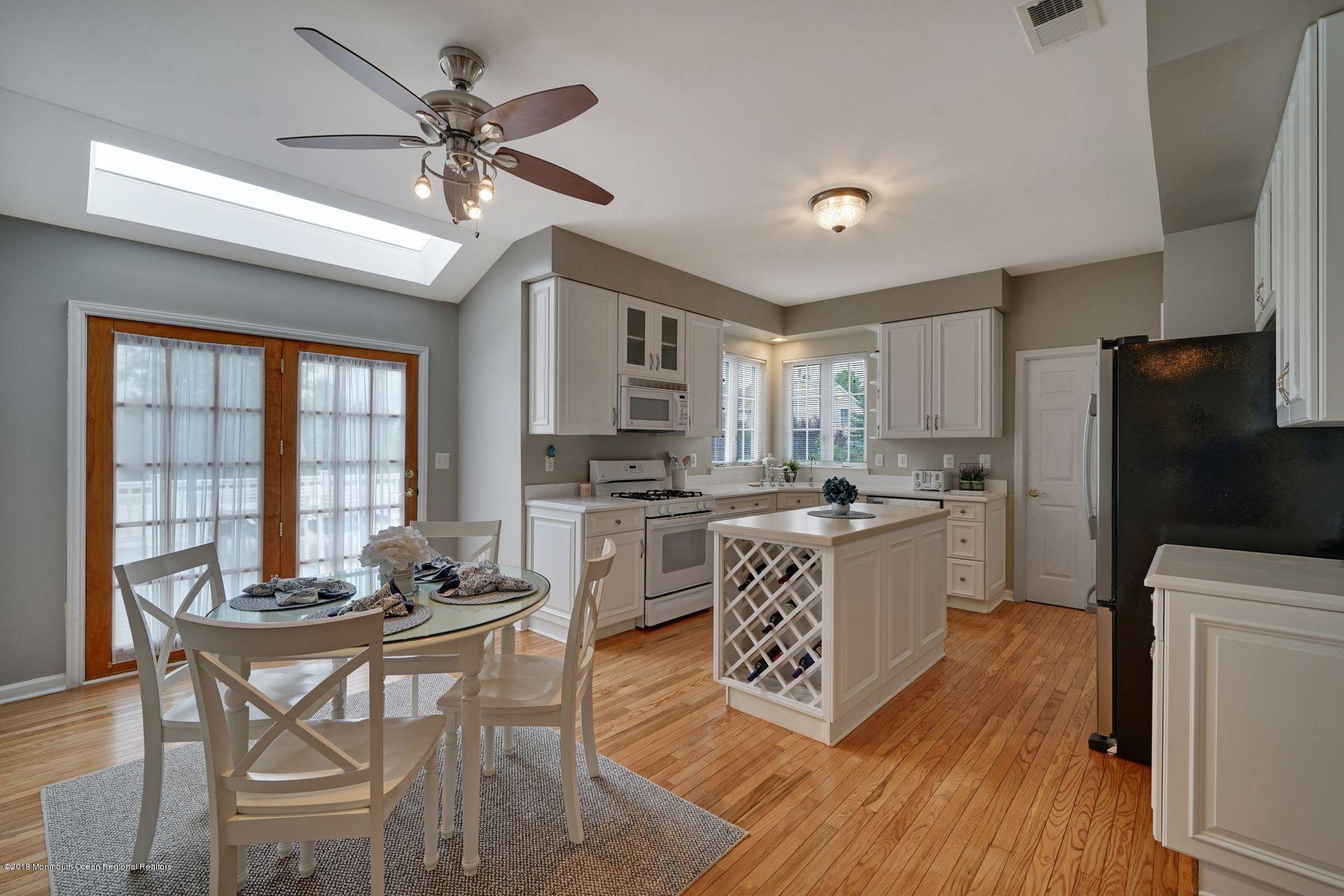 251 Pin Oak Road Freehold, NJ 07728 - Photo 24 of 51 48