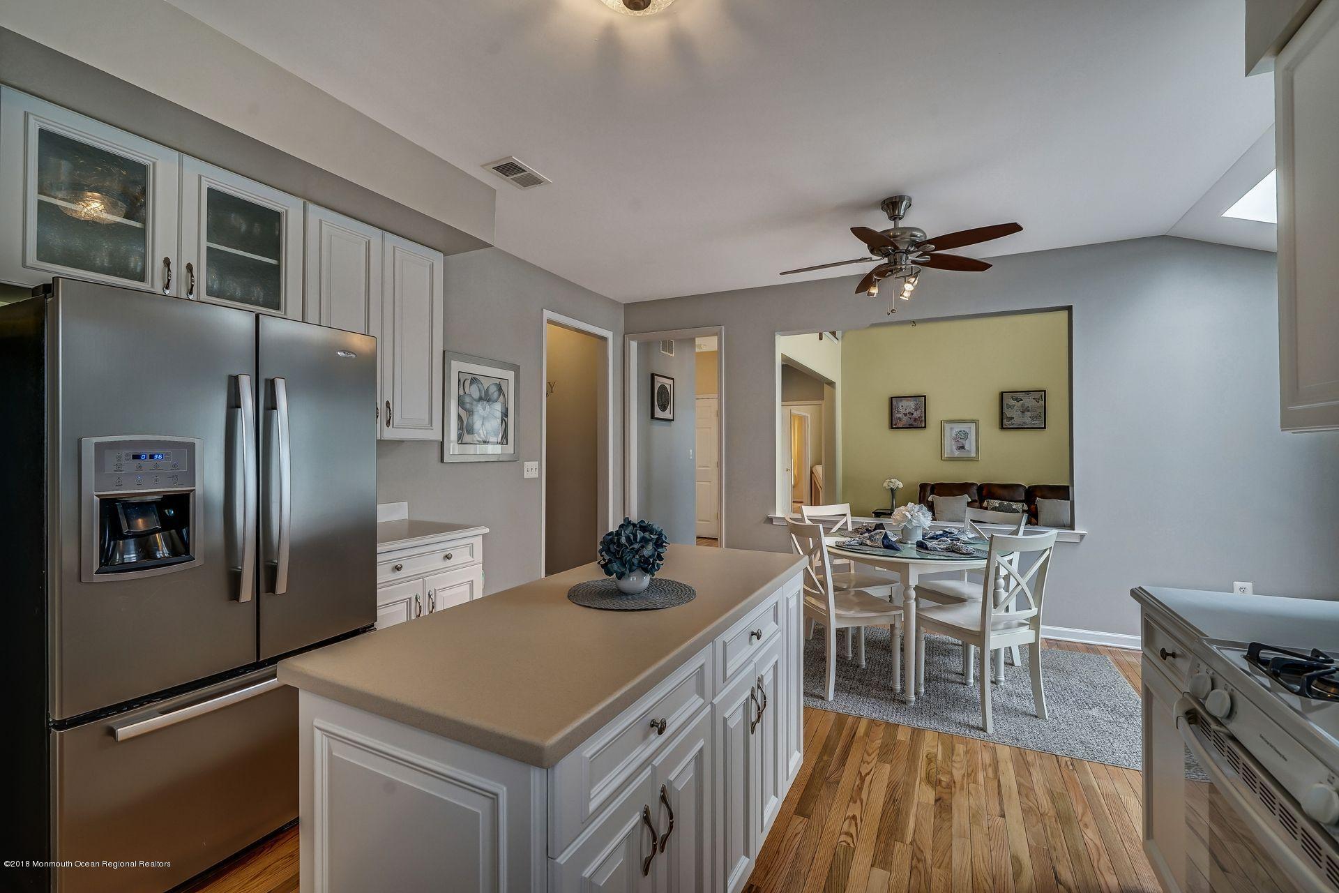 251 Pin Oak Road Freehold, NJ 07728 - Photo 29 of 51 53