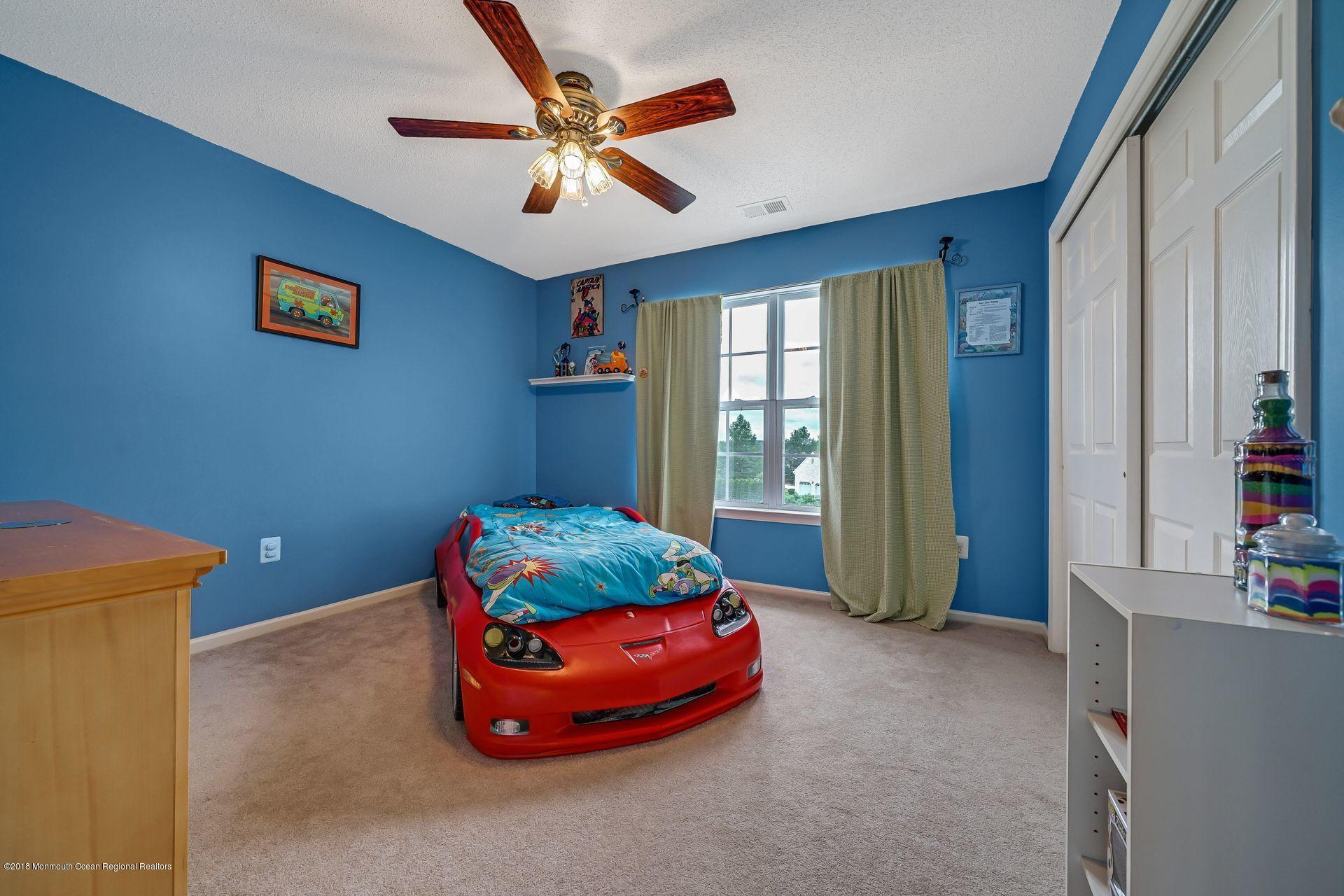 251 Pin Oak Road Freehold, NJ 07728 - Photo 38 of 51 65