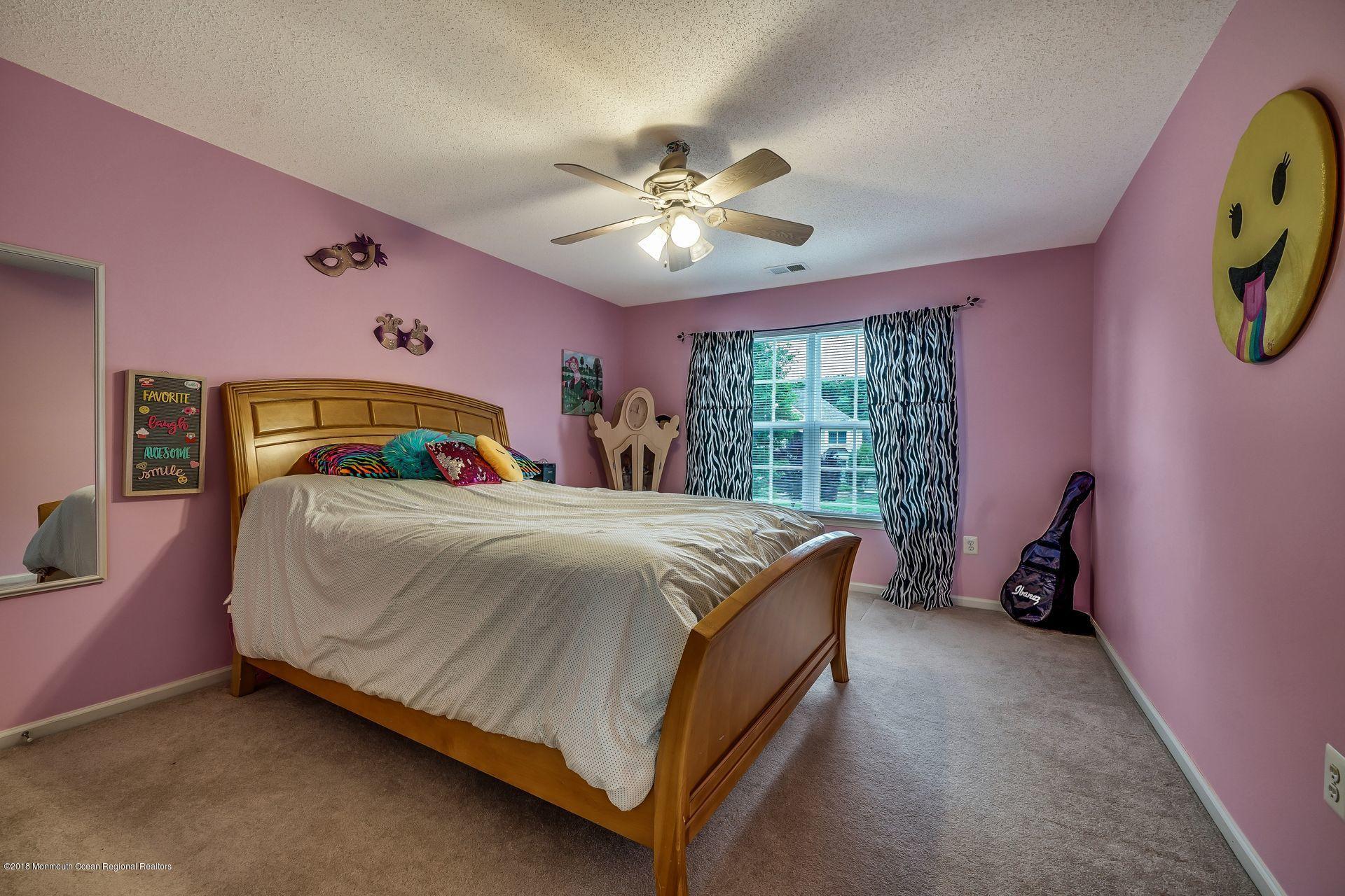 251 Pin Oak Road Freehold, NJ 07728 - Photo 39 of 51 66