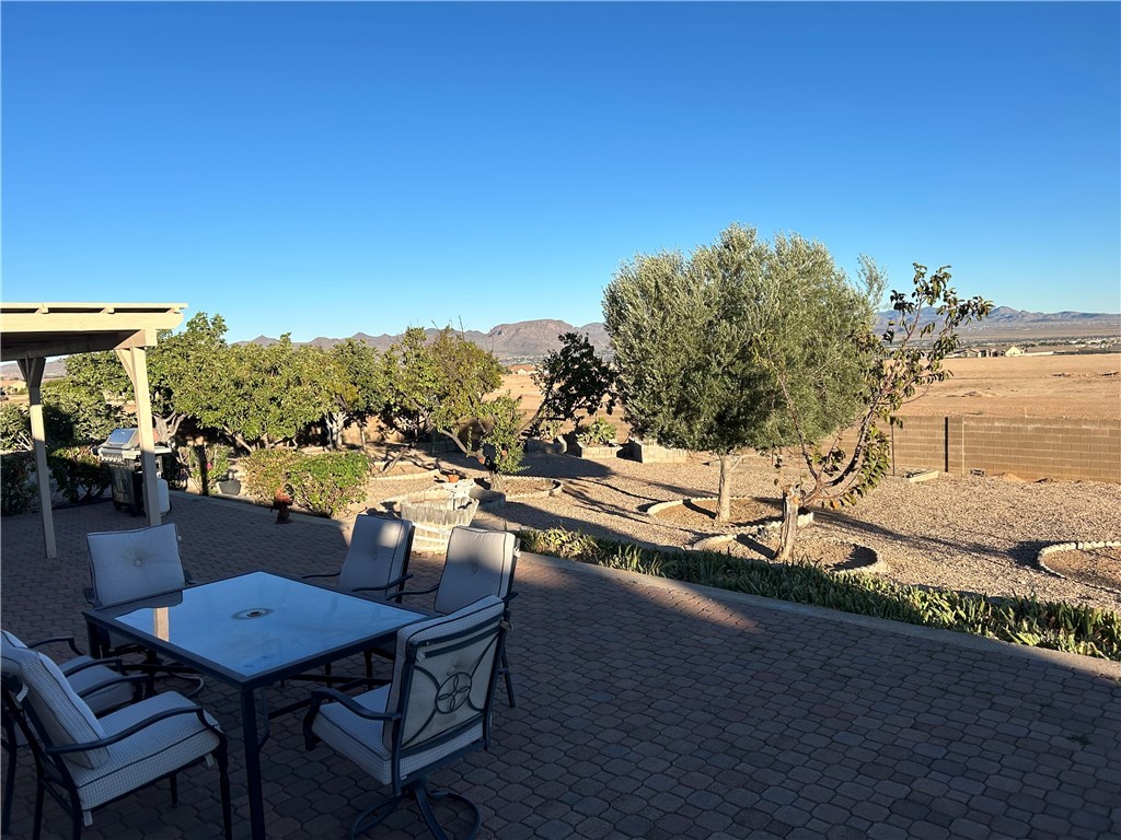 4351 Pinto Road Kingman, AZ 86401 - Photo 25 of 33 Patio