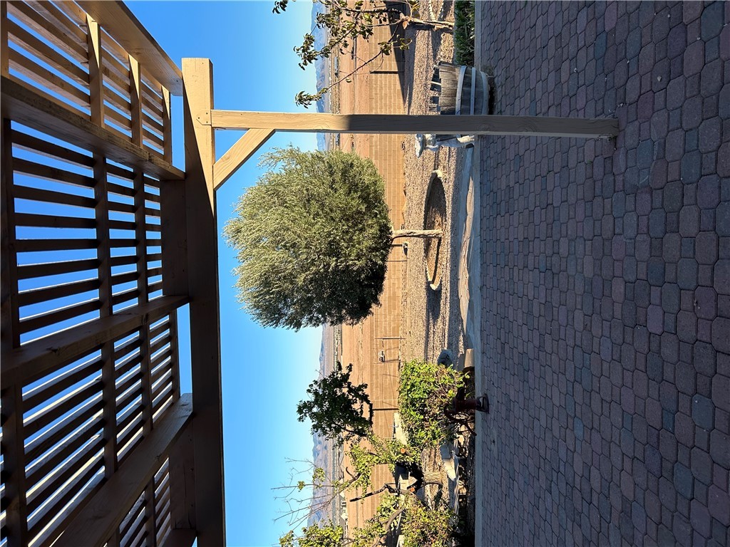 4351 Pinto Road Kingman, AZ 86401 - Photo 29 of 33 Patio