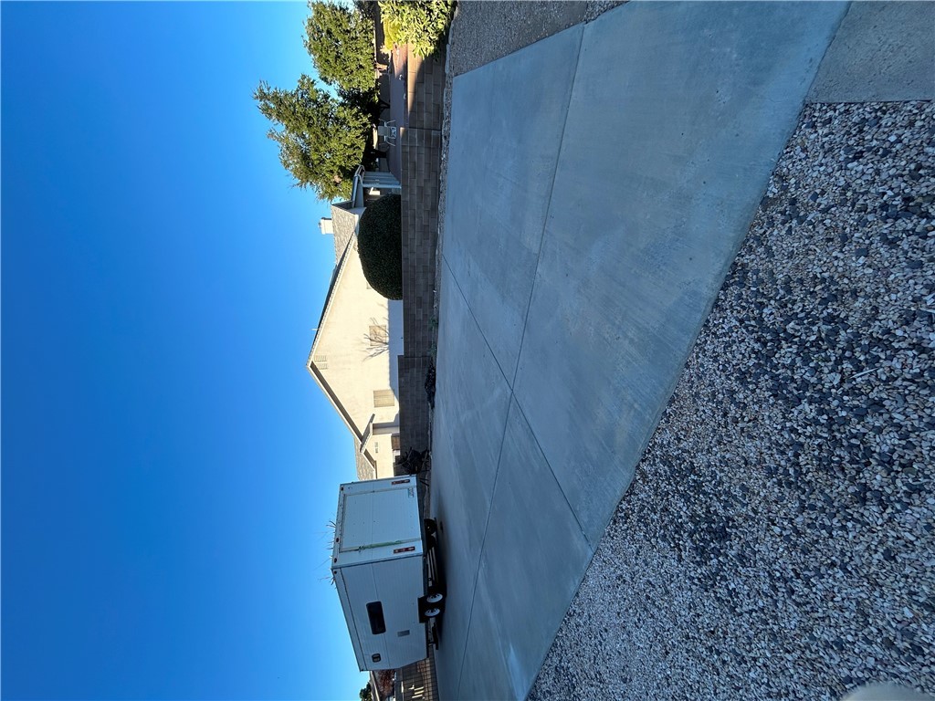 4351 Pinto Road Kingman, AZ 86401 - Photo 30 of 33 Parking