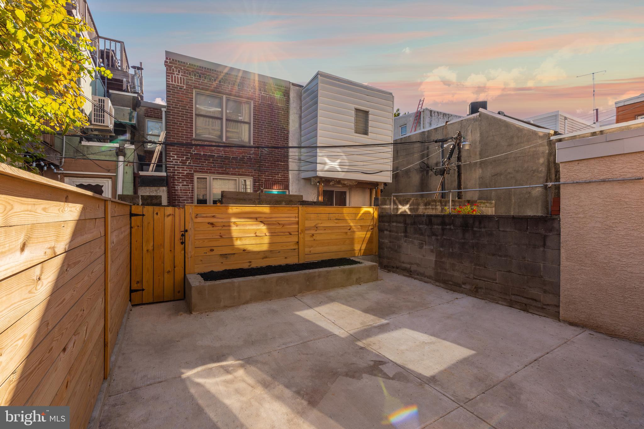 936 Tasker Street Philadelphia, PA 19148 - Photo 18 of 56